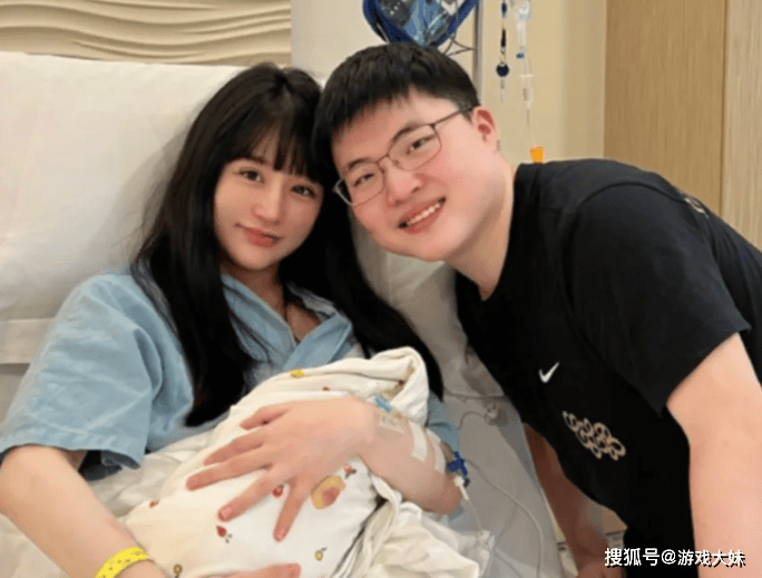 RNG被外卖公司收购，Uzi有复出希望，双方早有合作