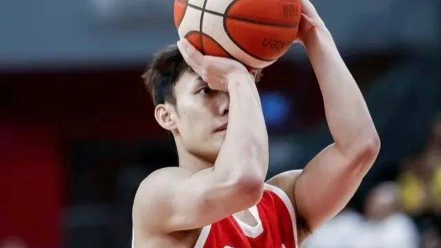 胡明轩、崔永熙领衔五星广东银河战舰出炉，11冠王力拼CBA总冠军